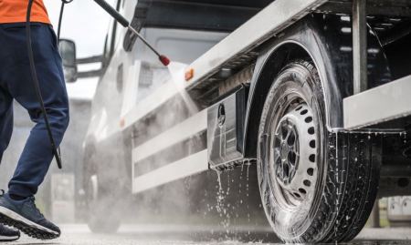 Ζητούνται υπάλληλοι σε πλυντήριο - λιπαντήριο φορτηγών στη Λαμία