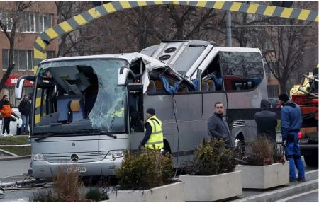 «Όλα έγιναν σε ένα δευτερόλεπτο, είπα πως δε θα βγει κανείς ζωντανός» λέει ο οδηγός του μοιραίου λεωφορείου στην Ρουμανία