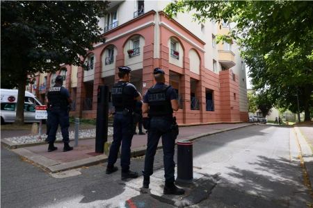 Γαλλία: Σκοτώθηκε 24χρονη στο διαμέρισμά της από αδέσποτη σφαίρα – «Παράπλευρη απώλεια» βεντέτας συμμοριών ναρκωτικών