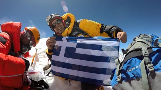 Ο μοναδικός Έλληνας που έχει βρεθεί σε τέσσερις κορυφές μέσα σε έναν χρόνο - ΒΙΝΤΕΟ