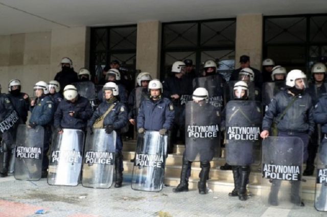 Γιατί διαμαρτύρονται οι αστυνομικοί της Βοιωτίας
