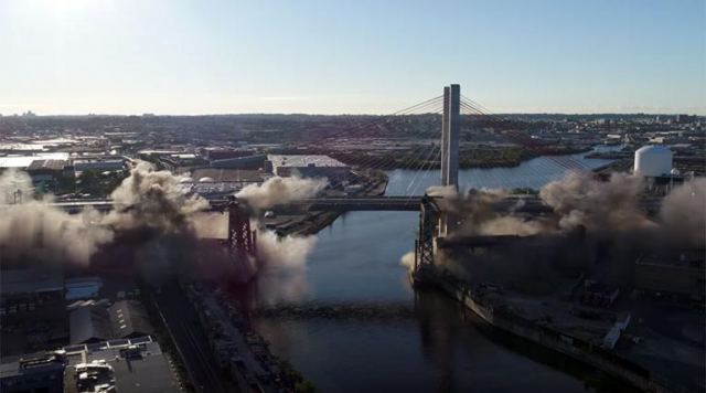 Η γέφυρα έγινε…. σκόνη! Εντυπωσιακό βίντεο