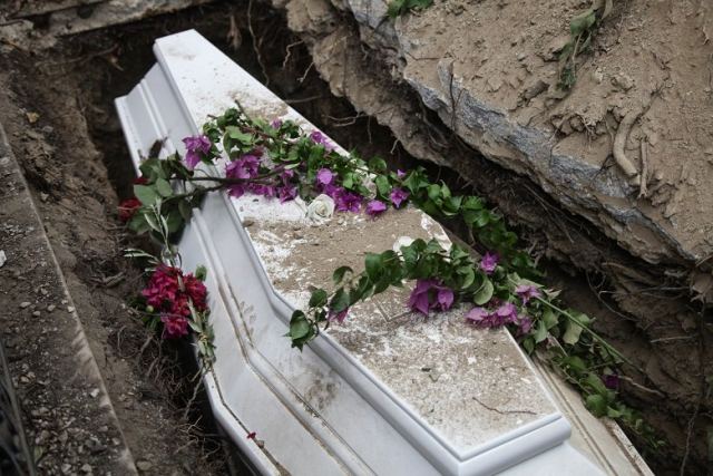 Πήγαν στην κηδεία αλλά ο νεκρός… δεν ήταν εκεί