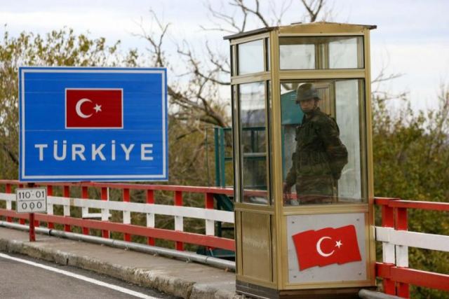 Από δίκη θα περάσουν οι Τούρκοι τους δυο Έλληνες στρατιωτικούς που συνέλαβαν στον Έβρο