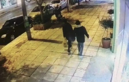 Θεσσαλονίκη: Η 41χρονη Γεωργία χέρι χέρι με τον σύντροφό λίγη ώρα πριν τη δολοφονήσει - Δείτε βίντεο