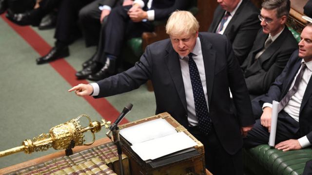 Brexit: Μπορεί να περάσει από το βρετανικό κοινοβούλιο η νέα συμφωνία;