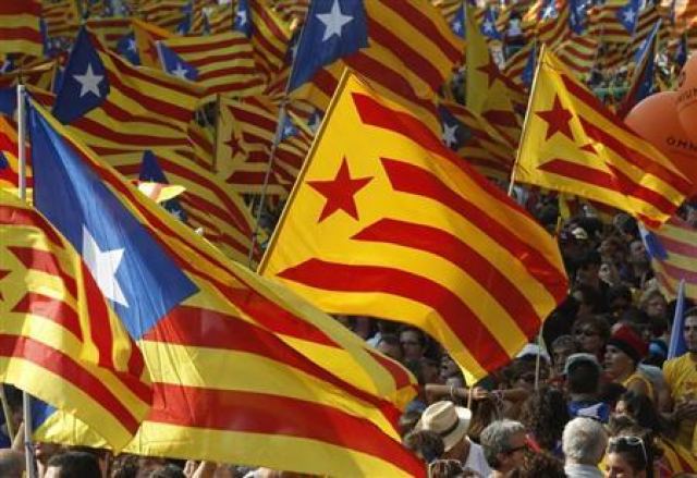 Κατασχέσεις στα σπίτια αυτονομιστών της Καταλονίας για να πληρωθούν τα έξοδα για το δημοψήφισμα!