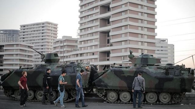 Συναγερμός στην Τουρκία μετά τις πληροφορίες για νέο πραξικόπημα - Τι λέει η αντιπολίτευση για τον Ερντογάν