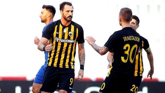 AEK - Παναιτωλικός 2-0: Δύο γκολ, δύο αποβολές