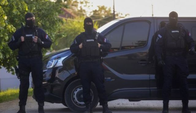 Σερβία: Συνελήφθη ο 21χρονος δράστης της νέας ένοπλης επίθεσης - 8 νεκροί, 13 τραυματίες