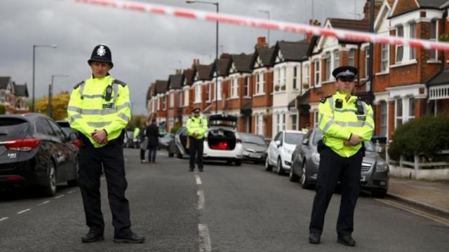 Εντοπίστηκαν δύο πτώματα σε καταψύκτη στο Λονδίνο