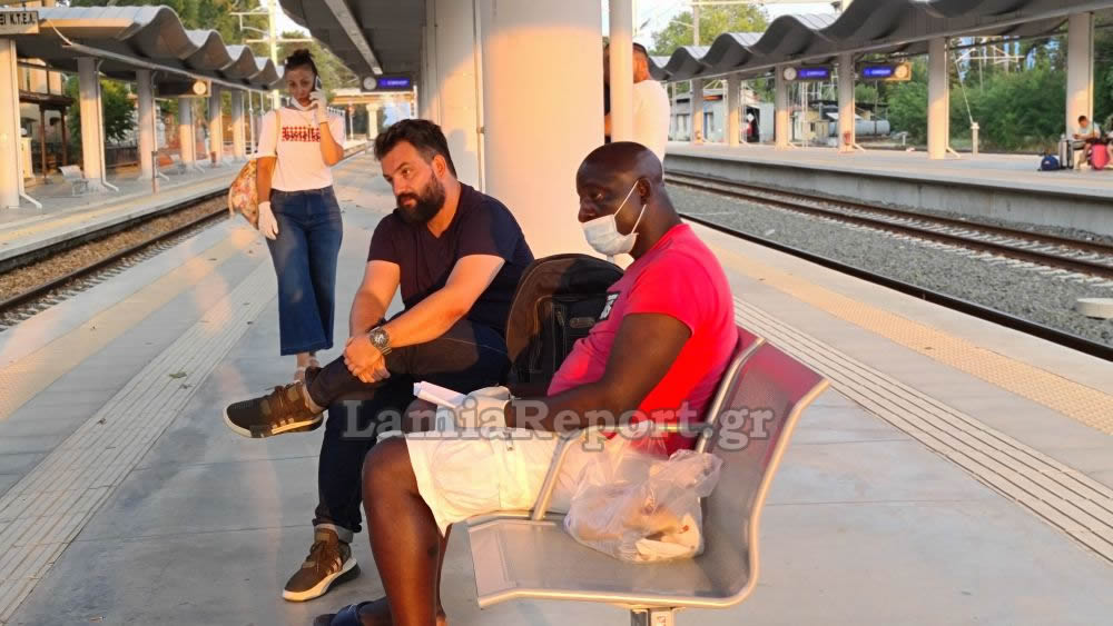 Τον πέταξαν έξω από το τραίνο γιατί νόμιζαν ότι είχε κορωνοϊό - Είχε νοσηλευτεί στο Πανεπιστημιακό Νοσοκομείο Λάρισας (φωτο - βίντεο)