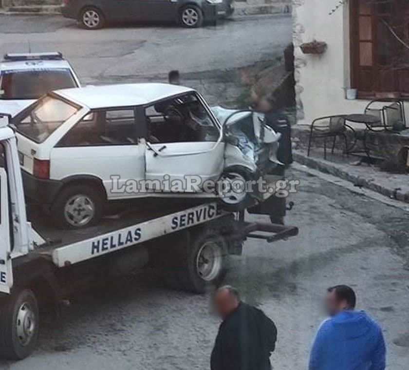 Τραγωδία Νωρίτερα: Αυτοκίνητο «καρφώθηκε» σε τσιπουράδικο-Μια γυναίκα Νεκρή[Φωτογραφίες]
