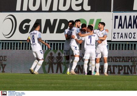 Παναιτωλικός – Αστέρας Τρίπολης 0-1: Άντεξε με δέκα παίκτες και άλωσε το Αγρίνιο