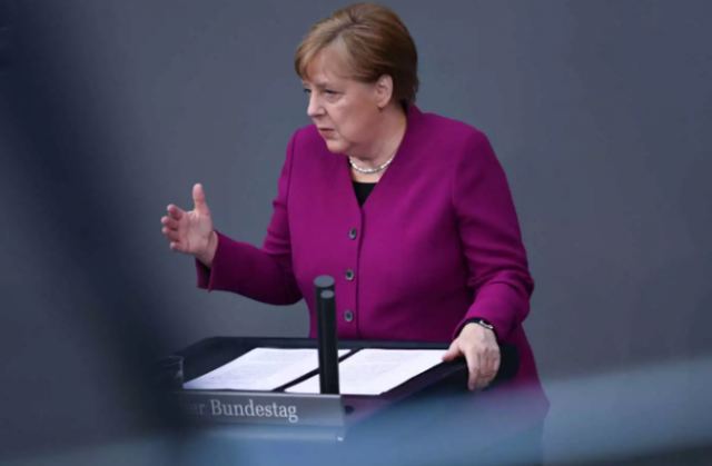 Η Μέρκελ κατακεραύνωσε τον Τραμπ για τον ΠΟΥ - Η Γερμανία θα βάλει βαθιά το χέρι στην τσέπη για την ΕΕ