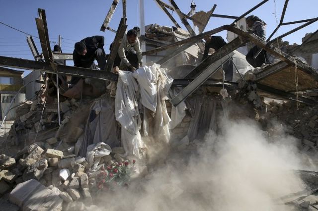 Σεισμός στο Ιράν: Τουλάχιστον 5 νεκροί και 120 τραυματίες