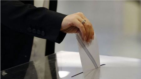 Δημοσκόπηση Opinion Poll: Προβάδισμα 20 μονάδων για τη ΝΔ, απώλειες για τον ΣΥΡΙΖΑ μετά το συνέδριο