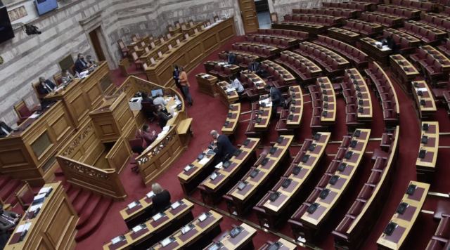Εκλογές: 47 κόμματα υπέβαλαν αίτηση συμμετοχής μαζί και ο Κασιδιάρης