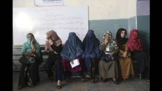 Αφγανιστάν: Περίπου 1 στους 5 ψηφοφόρους πήγε στην κάλπη στις χθεσινές εκλογές, σύμφωνα με ανεπίσημες εκτιμήσεις