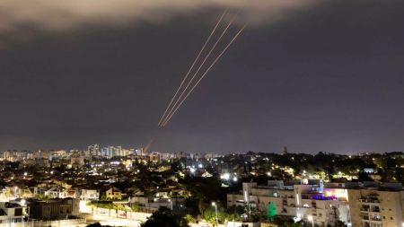 Νύχτα πολέμου: Επίθεση του Ιράν στο Ισραήλ με drones και πυραύλους