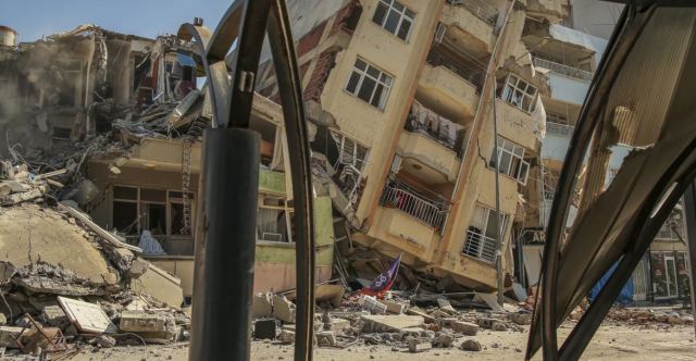 Σεισμός στην Τουρκία: Έφτασαν τα 43.556 τα θύματα - Έχουν σημειωθεί 7.930 μετασεισμοί