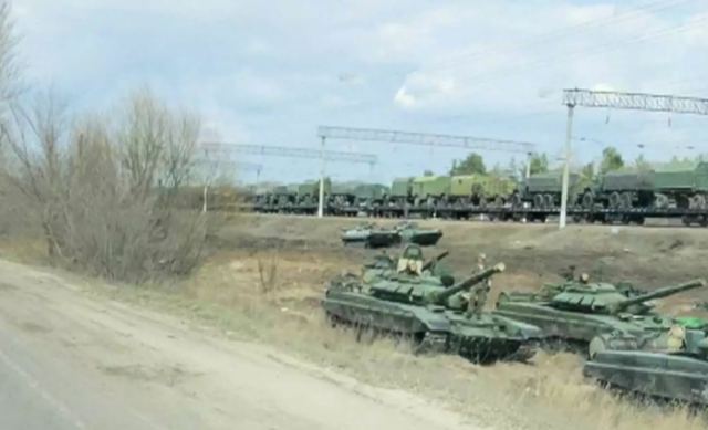 Ρωσία - Ουκρανία: Κινήσεις εκτόνωσης στα σύνορα - Αποχωρούν τα ρωσικά στρατεύματα