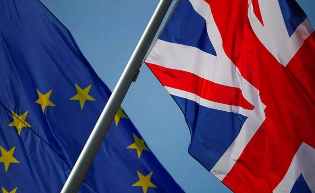 Brexit: Αυστηρή στάση απέναντι στο Ηνωμένο Βασίλειο θα τηρήσουν Παρίσι και Βερολίνο
