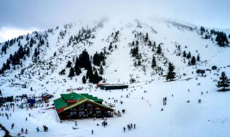 Καλάβρυτα: Το Χιονοδρομικό Κέντρο έκοψε 7.000 εισιτήρια το Σαββατοκύριακο