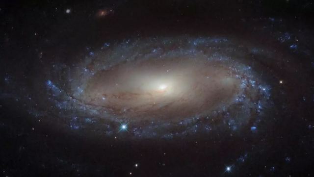 Παράξενα ραδιοκύματα από το κέντρο του Γαλαξία μας! «Φουντώνει» ξανά η συζήτηση για εξωγήινη ζωή