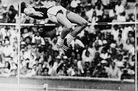 Έφυγε από τη ζωή ο Ντικ Φόσμπερι, ο αθλητής που άλλαξε το άλμα σε ύψος