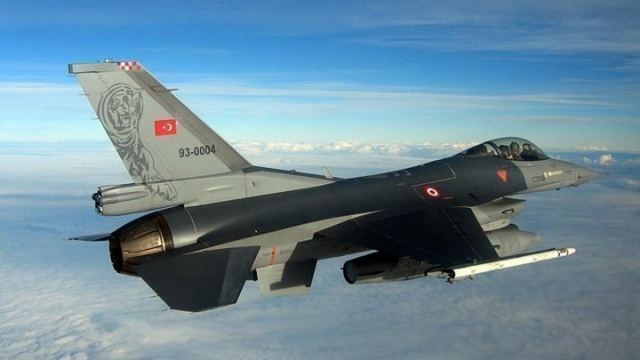 Μπαράζ τουρκικών παραβιάσεων με 7 εικονικές αερομαχίες