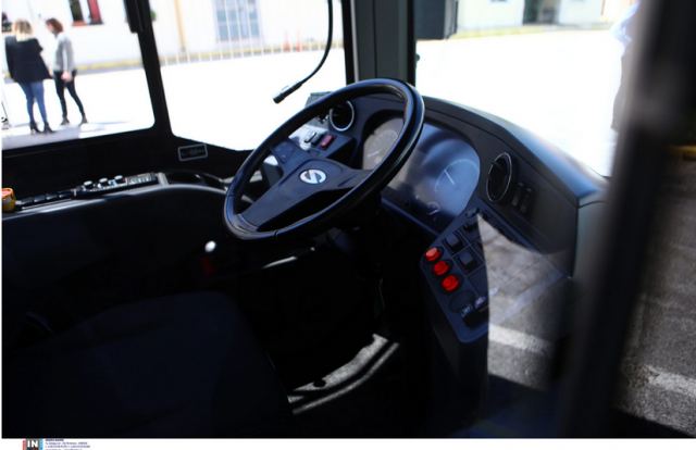 Απίστευτο περιστατικό σε λεωφορείο του ΚΤΕΛ - Αυνανίστηκε μπροστά σε 26χρονη