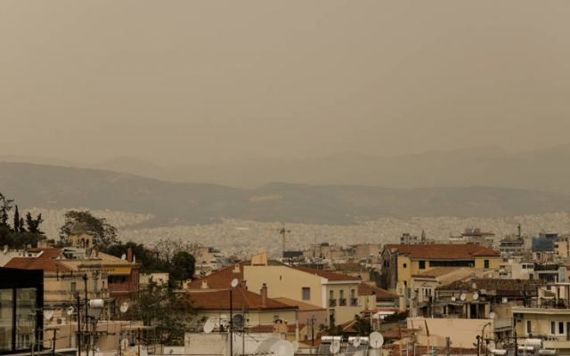 Καιρός: Η αφρικανική σκόνη στην Ελλάδα σε δορυφορικές εικόνες