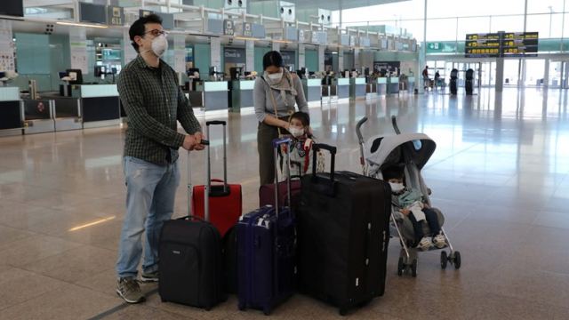 Ισπανία: Σε υποχρεωτική καραντίνα 14 ημερών όσοι ταξιδιώτες φτάνουν στη χώρα από το εξωτερικό