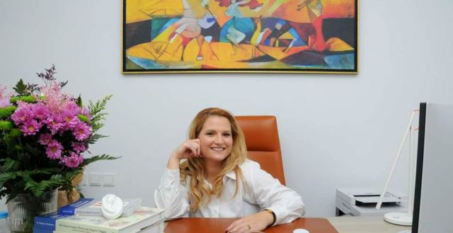 NeedleMed: Η ιατρός Ελένη Χαρ. Ροϊνά εγκαινίασε το πρώτο Κέντρο Ιατρικού Βελονισμού στη Λαμία!