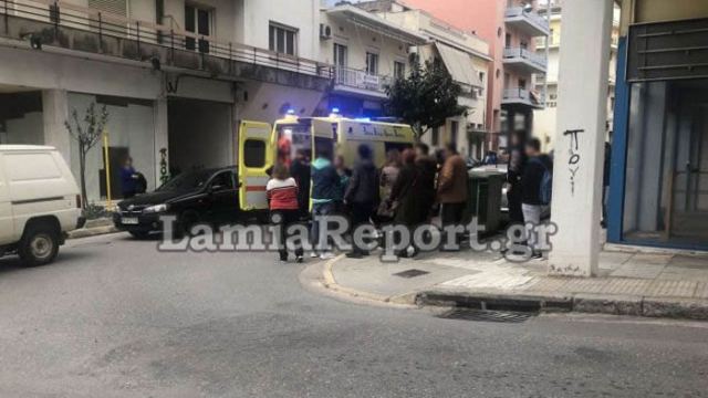 Λαμία: Αυτοκίνητο παρέσυρε μαθητή στο κέντρο της πόλης - ΦΩΤΟ