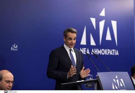 Μητσοτάκης: «Εξωθεσμικά κέντρα θέλουν έναν πιεζόμενο πρωθυπουργό, δε μασάμε» – Το δίλημμα της κάλπης και επίθεση στον ΣΥΡΙΖΑ