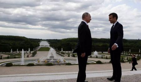 Κανένας δίαυλος επικοινωνίας ανάμεσα σε Πούτιν και Μακρόν - «Η Γαλλία δεν είναι φιλική χώρα»