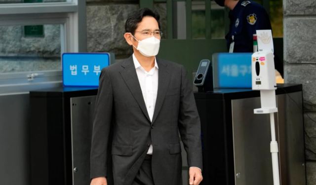 Αποφυλακίσθηκε υπό όρους ο επικεφαλής της Samsung - Αδυνατισμένος και μεταμελημένος