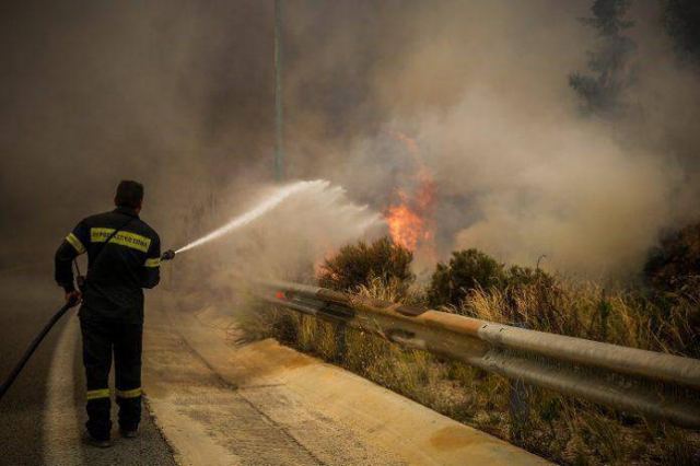 Πυρκαγιά στον καταυλισμό των Ρομά στην Καμηλόβρυση