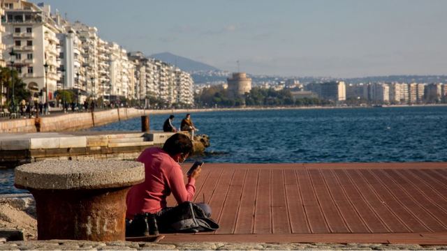 Κορωνοϊός - Θεσσαλονίκη: Ανεξέλεγκτη η διασπορά του ιού - Έρχονται αυστηρότερα περιοριστικά μέτρα