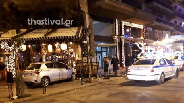 IX «μπούκαρε» σε μπαρ στο κέντρο της Θεσσαλονίκης [εικόνες]