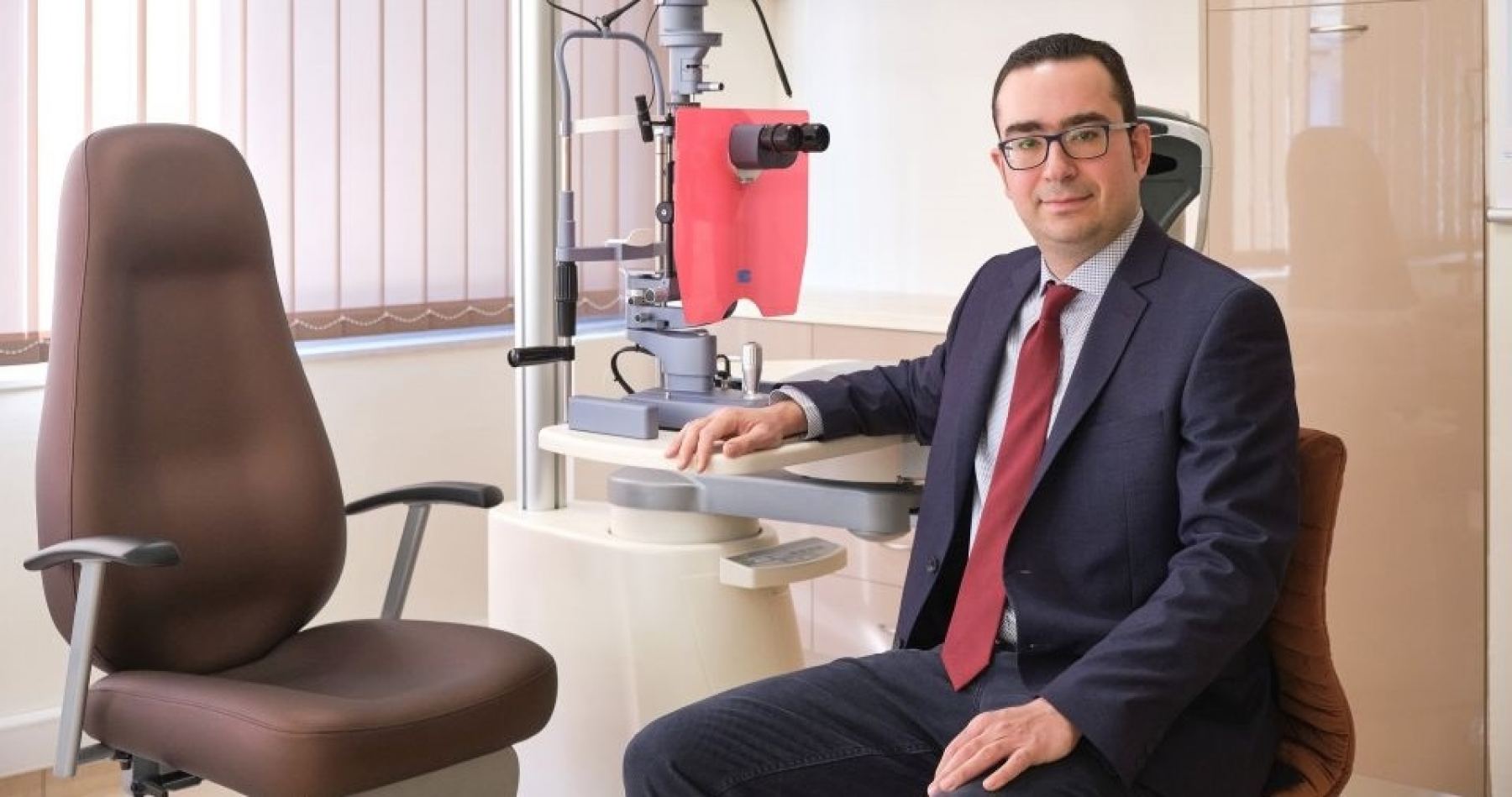 O Λαμιώτης Χειρουργός Οφθαλμίατρος Γεώργιος Φαράντζος ξεκίνησε νέο ιατρείο στη Λαμία