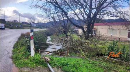 Παραμυθιά: Ο ανεμοστρόβιλος διέλυσε 70 σπίτια, 2 επιχειρήσεις και 6 στάβλους σε χωριά