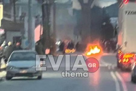 Επεισόδια με Ρομά στη Χαλκίδα - Φωτιές και σπασμένο αυτοκίνητο