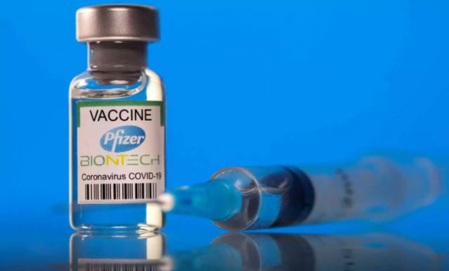 Εμβόλιο Pfizer: Αποφασίζει την Παρασκευή ο EMA για χρήση σε 12-15 ετών