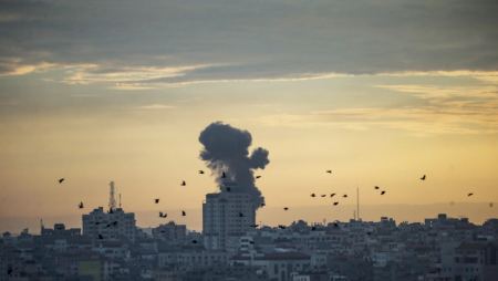 Πόλεμος στο Ισραήλ: Νεκρός διοικητής της Χαμάς σε αεροπορική επιδρομή στη Γάζα