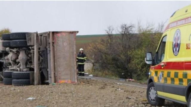 Ανείπωτη τραγωδία στη Σλοβακία: 13 νεκροί από σύγκρουση λεωφορείου με φορτηγό - ΦΩΤΟ