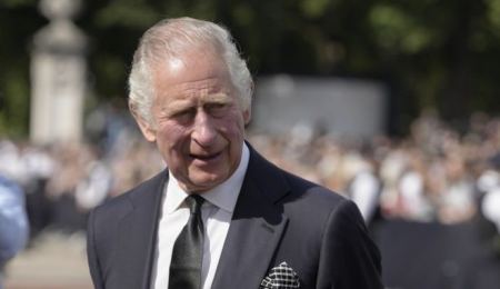 Βασιλιάς Κάρολος: Θα δώσει τίτλους στα παιδιά του πρίγκιπα Χάρι και της Μέγκαν Μαρκλ υπό έναν όρο