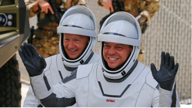 Επιστρέφουν σήμερα στη γη οι δύο αστροναύτες της SpaceX - Μετά από δύο μήνες στον ISS